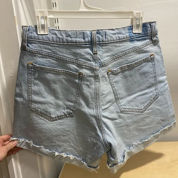 Abercrombie Dad Shorts, Light Wash with cuffs - Size 29 (8) - Picture 4 of 4